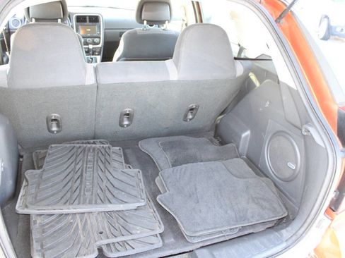 Used 2011 Dodge Caliber Heat w/ Premium Sound Group image 23