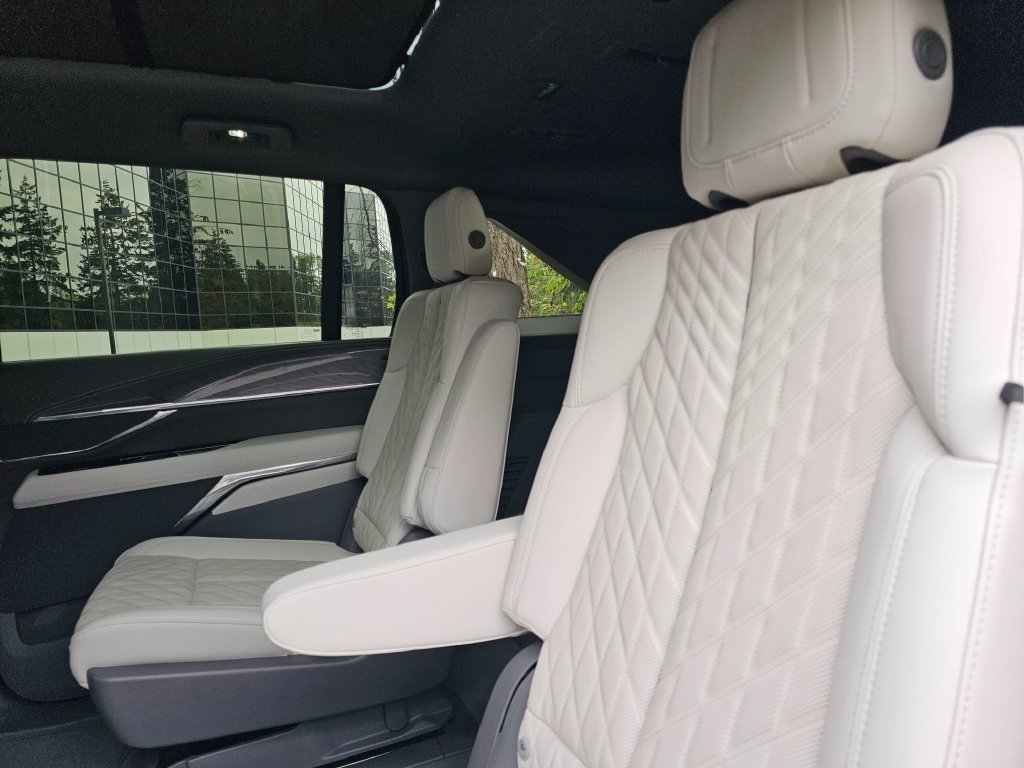New 2026 Cadillac Escalade IQ Luxury 1 AWD/4WD image 20
