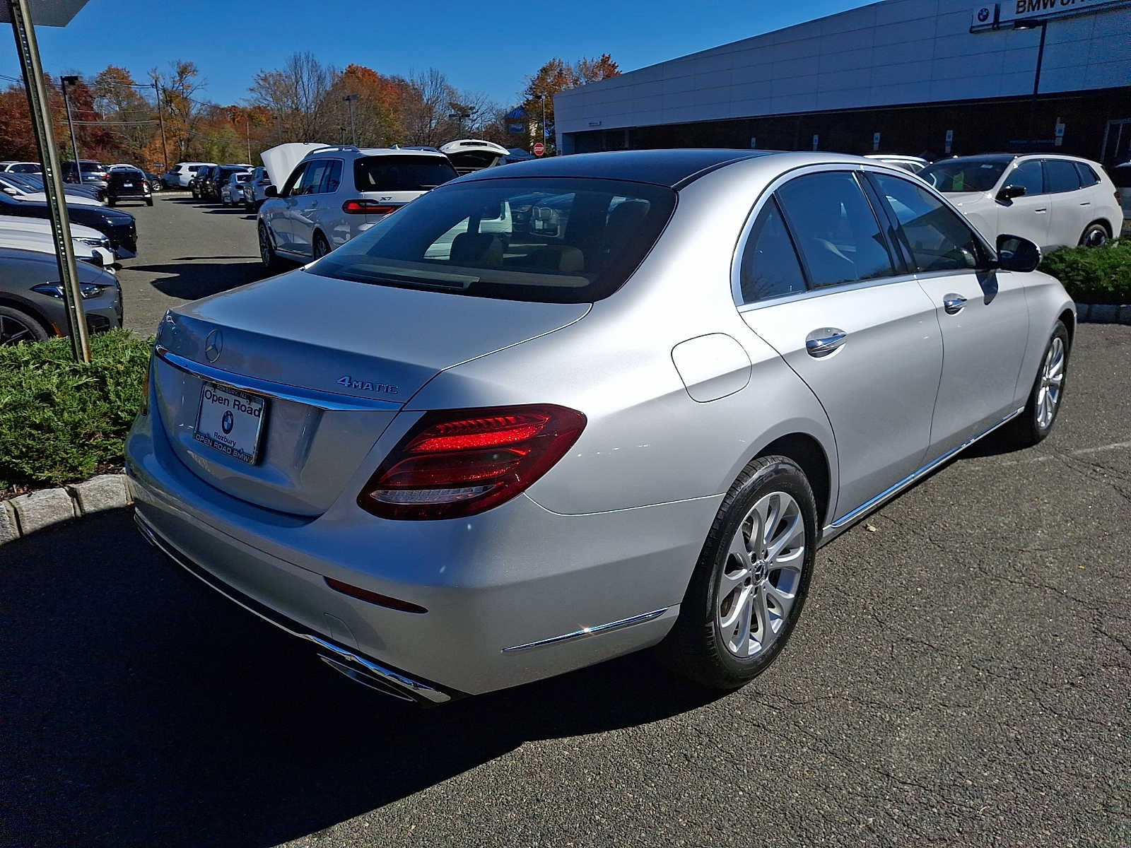 Used 2019 Mercedes-Benz E 300 4MATIC image 8