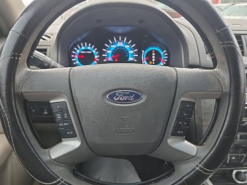 Used 2011 Ford Fusion SE image 12