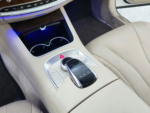 Used 2017 Mercedes-Benz S 550 Sedan image 28