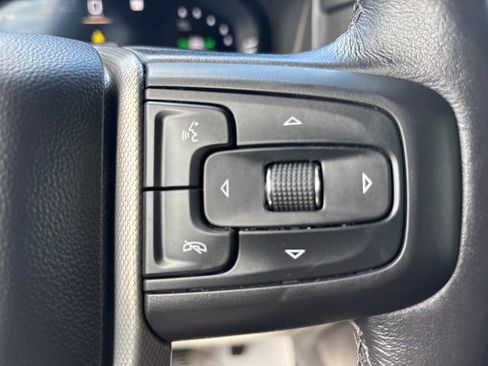 Used 2022 GMC Yukon XL Denali AWD/4WD image 22