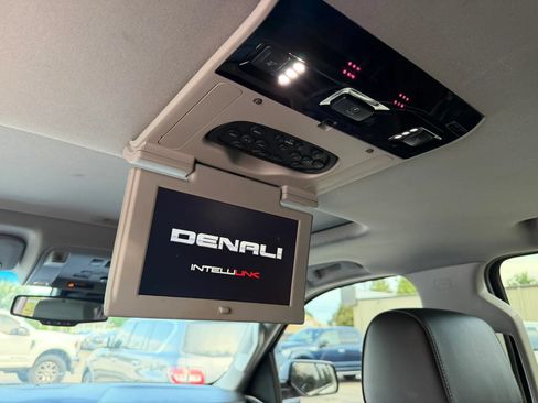 Used 2020 GMC Yukon Denali w/ Denali Ultimate Package RWD image 24