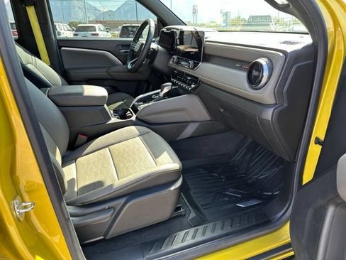Used 2023 Chevrolet Colorado ZR2 w/ ZR2 Convenience Package III AWD/4WD image 16