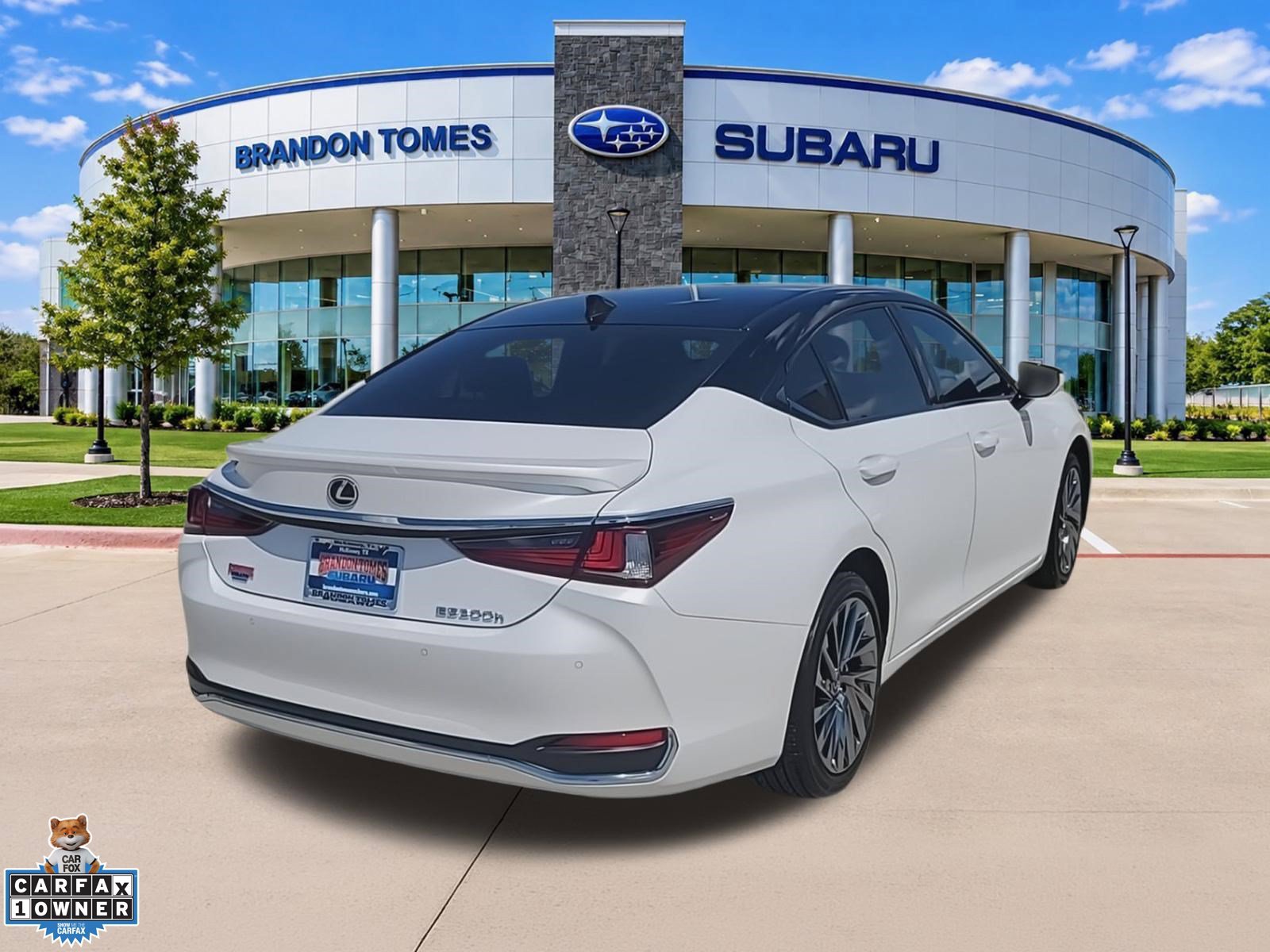 Used 2025 Lexus ES 300h w/ Technology Package FWD image 9