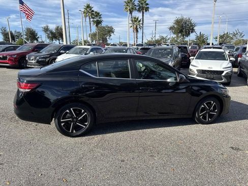 Used 2024 Nissan Sentra SV image 2