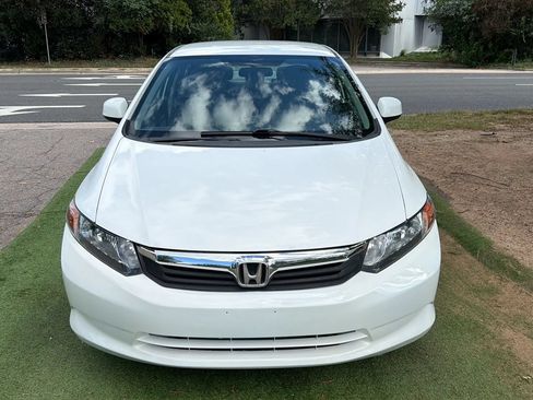 Used 2012 Honda Civic LX image 2
