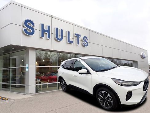 Certified 2024 Ford Escape Platinum image 3