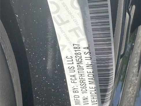 Used 2023 RAM 1500 Limited w/ Body Color Bumper Group image 31