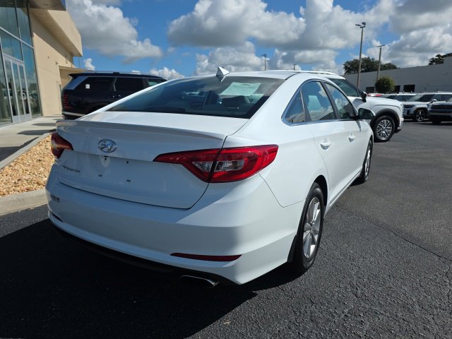 Used 2016 Hyundai Sonata SE FWD image 4