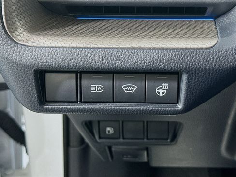 Used 2025 Toyota Prius XLE FWD image 16