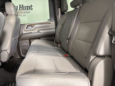 Used 2024 Chevrolet Silverado 3500 LT image 20