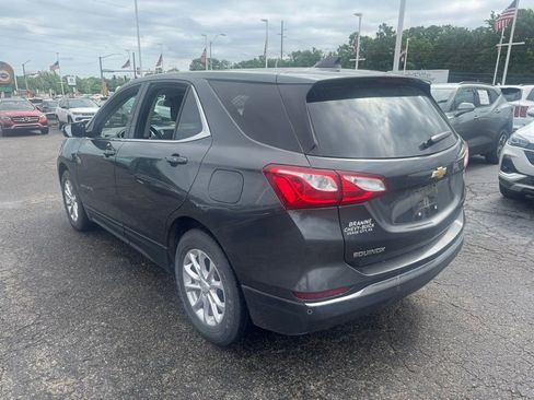 Used 2019 Chevrolet Equinox LT FWD image 3