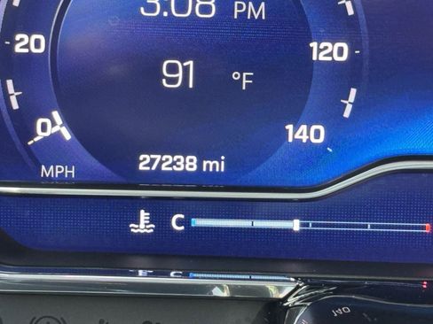 Used 2024 Chevrolet Silverado 2500 LT w/ Convenience Package image 15