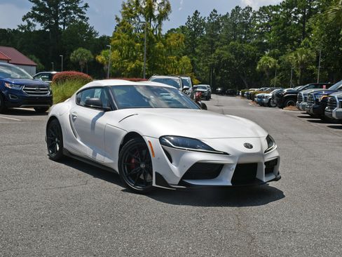Used 2024 Toyota Supra Premium w/ Driver Assist Package RWD image 6