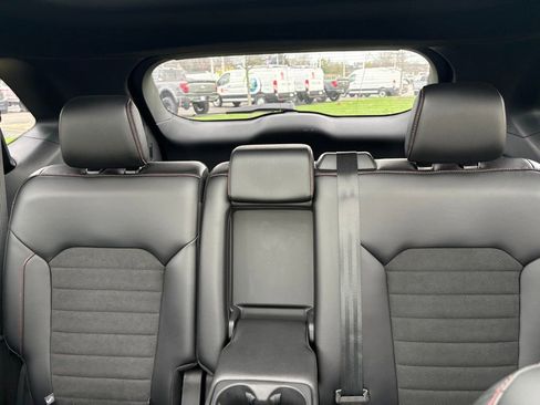 Used 2024 Ford Edge ST-Line w/ Class II Trailer Tow Package image 12