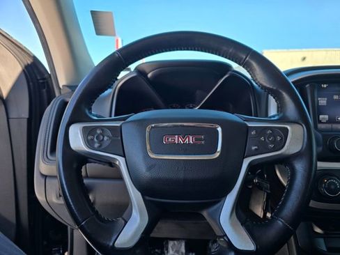 Used 2015 GMC Canyon SLE image 22