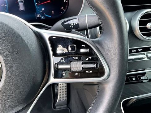Used 2022 Mercedes-Benz GLC 300 4MATIC image 21