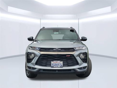 Used 2023 Chevrolet TrailBlazer RS w/ Sun and Liftgate Package AWD/4WD image 3