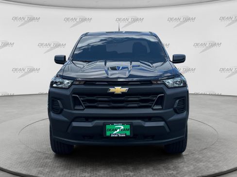 Used 2026 Chevrolet Colorado W/T w/ WT Custom Package AWD/4WD image 2