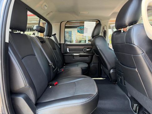 Used 2017 RAM 1500 Laramie w/ Convenience Group AWD/4WD image 20