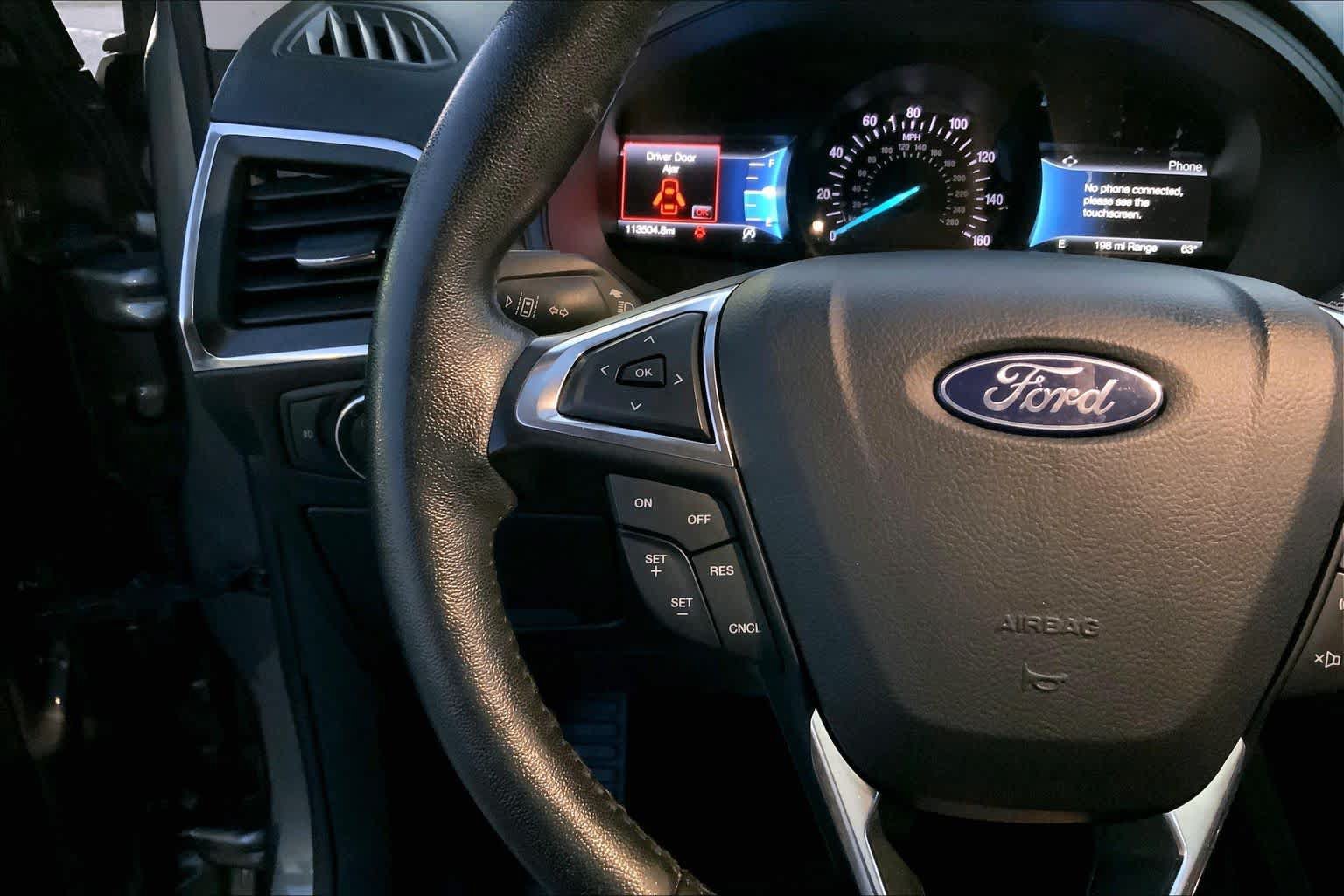 Used 2022 Ford Edge Titanium AWD/4WD image 21