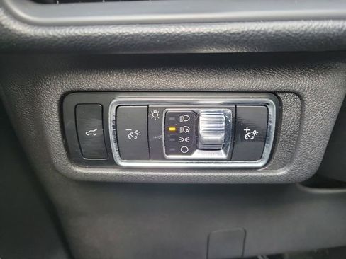 Certified 2024 Lincoln Corsair AWD w/ Equipment Group 101A image 11