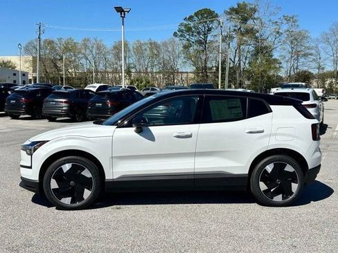 New 2026 Volvo EX30 Plus w/ Protection Package Premier image 16