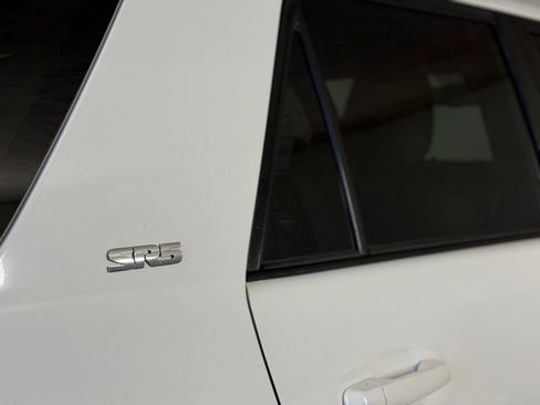 Used 2019 Toyota 4Runner SR5 Premium AWD/4WD image 11