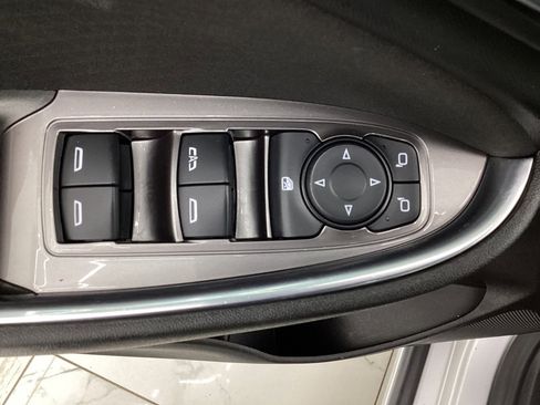 Used 2022 Chevrolet Malibu LT image 38