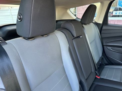 Used 2016 Ford Escape SE w/ Equipment Group 201A image 14