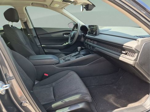 Used 2023 Honda Accord EX image 20