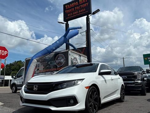 Used 2020 Honda Civic Sport image 2