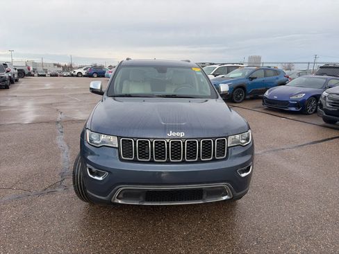 Used 2020 Jeep Grand Cherokee Limited w/ Luxury Group II image 3