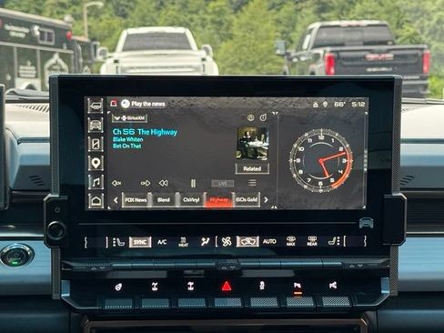 Used 2024 GMC Hummer EV 3X w/ Omega Edition AWD/4WD image 13