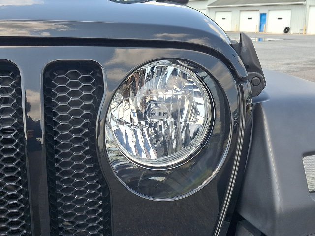Used 2021 Jeep Wrangler Sport AWD/4WD image 9