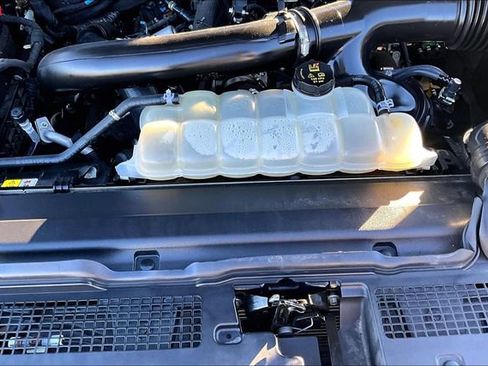 Used 2024 Ford Expedition Limited image 28