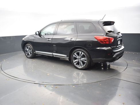 Used 2017 Nissan Pathfinder Platinum w/ Cargo Package image 4