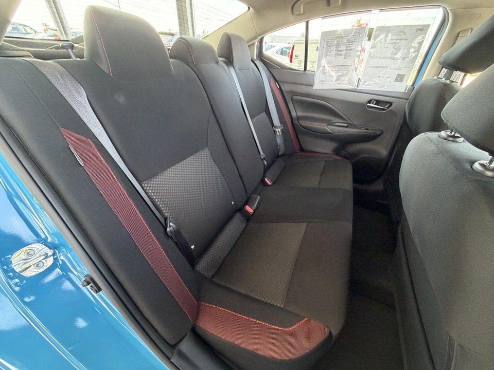 Used 2025 Nissan Versa SR FWD image 23