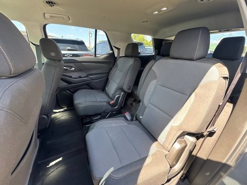 Used 2019 Chevrolet Traverse LT FWD image 22