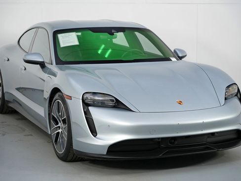 Used 2021 Porsche Taycan image 53