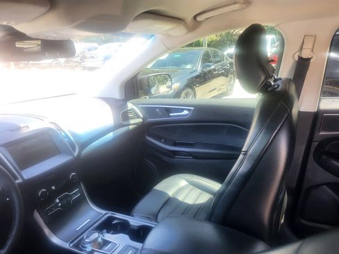 Used 2019 Ford Edge SEL w/ Equipment Group 201A FWD image 45