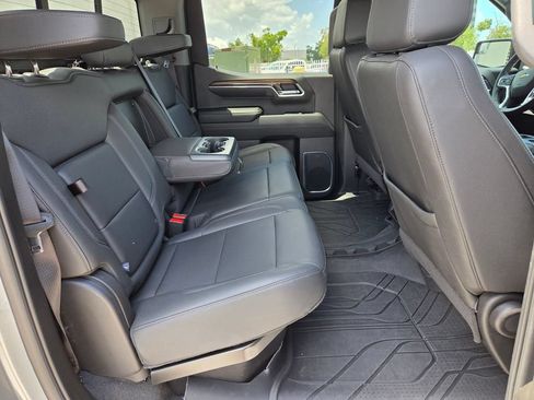 Used 2024 Chevrolet Silverado 1500 LT w/ Leather Package AWD/4WD image 16