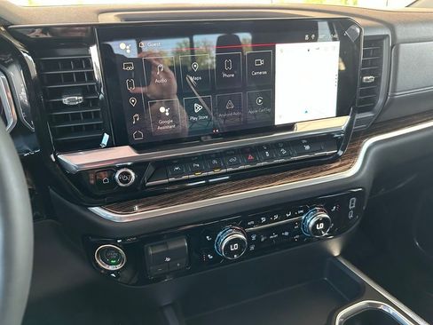 New 2026 GMC Sierra 1500 Elevation image 23