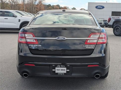 Used 2015 Ford Taurus Limited image 4