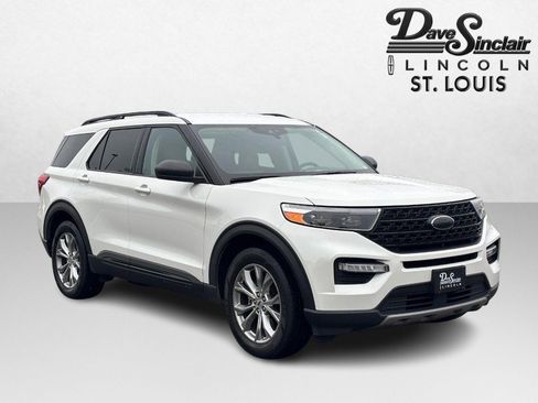Used 2020 Ford Explorer XLT w/ Equipment Group 202A AWD/4WD image 1