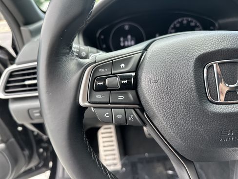 Used 2021 Honda Accord Sport image 19