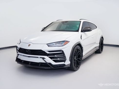 Used 2019 Lamborghini Urus AWD/4WD image 2