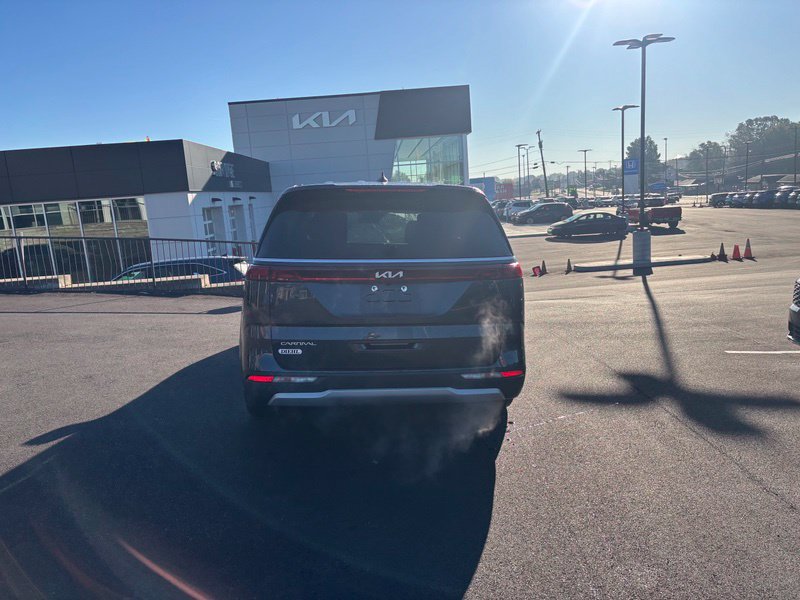 Certified 2024 Kia Carnival EX FWD image 7