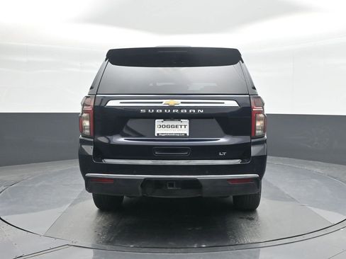 Used 2021 Chevrolet Suburban LT w/ Rear Media and Nav Package image 17